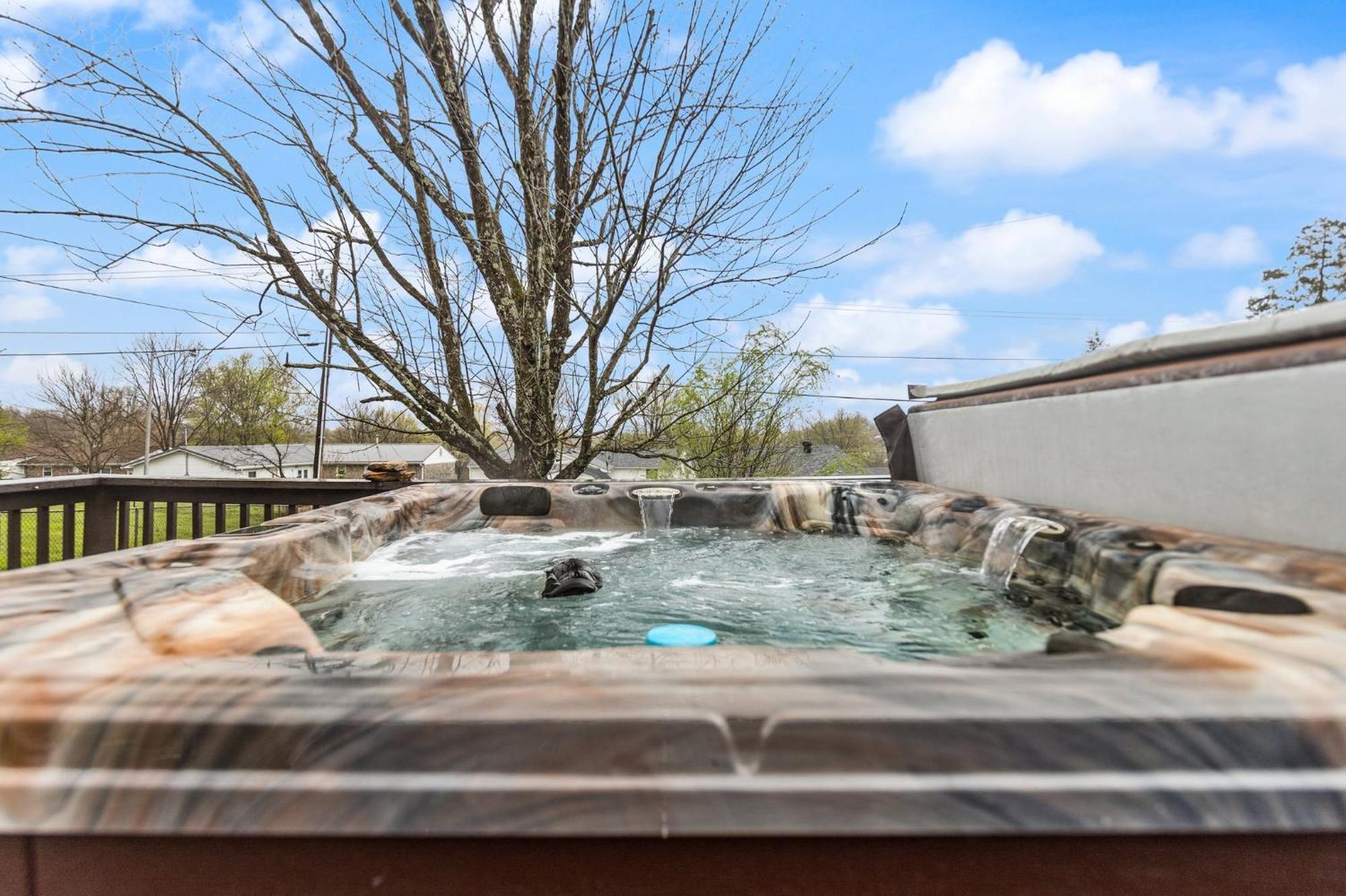The Kentucky Bluegrass Retreat Villa Frankfort Exterior photo